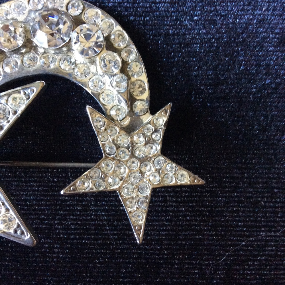 Celestial Rhinestone Brooch.🌟💫 - Picture 10 of 13